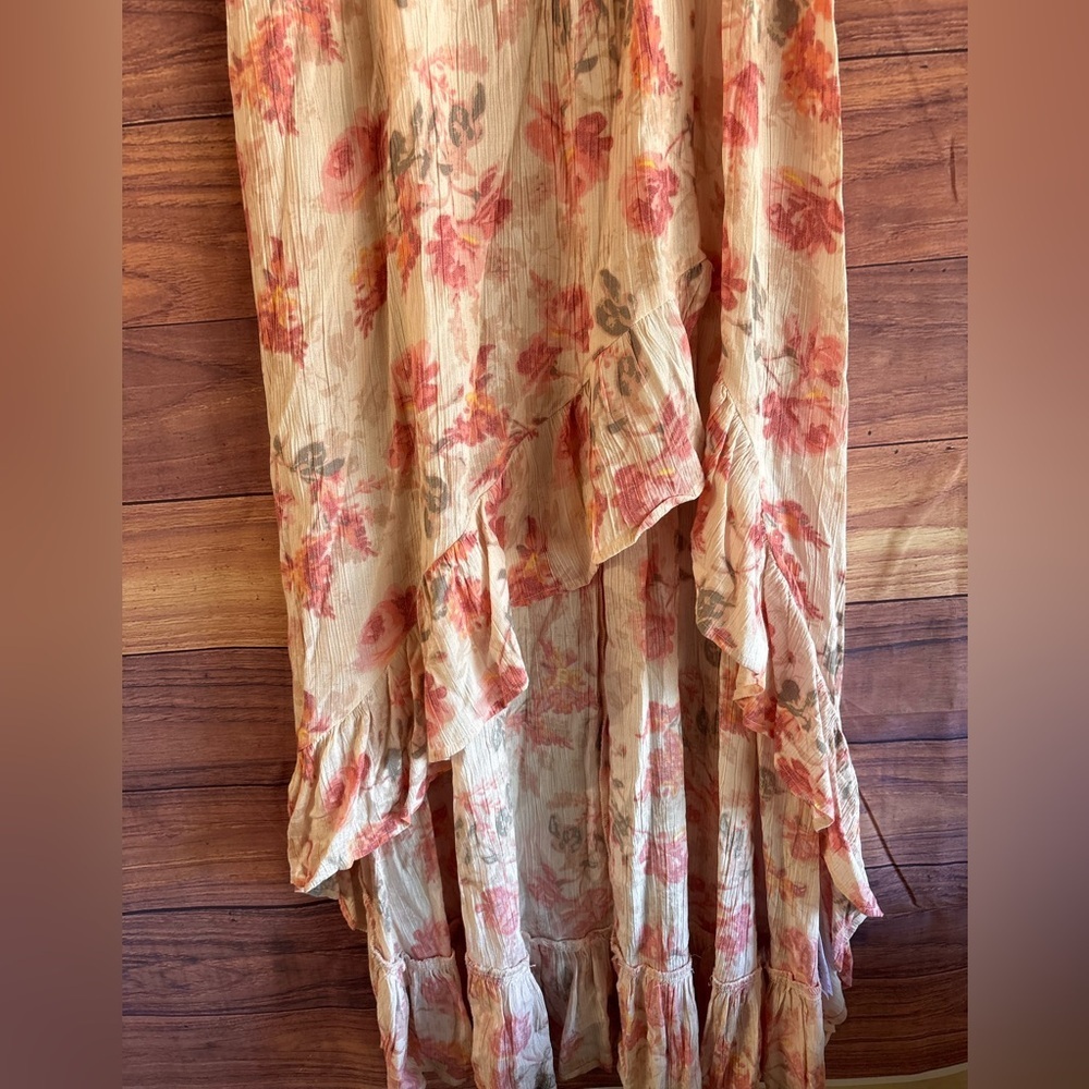 GUESS Womens Floral High Low Maxi Dress Peach Cream Smocked Waist Tassels Size M - Picture 4 of 6